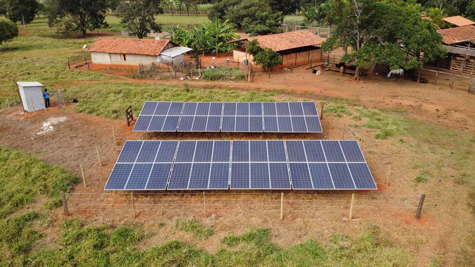 Usina solar em fazenda